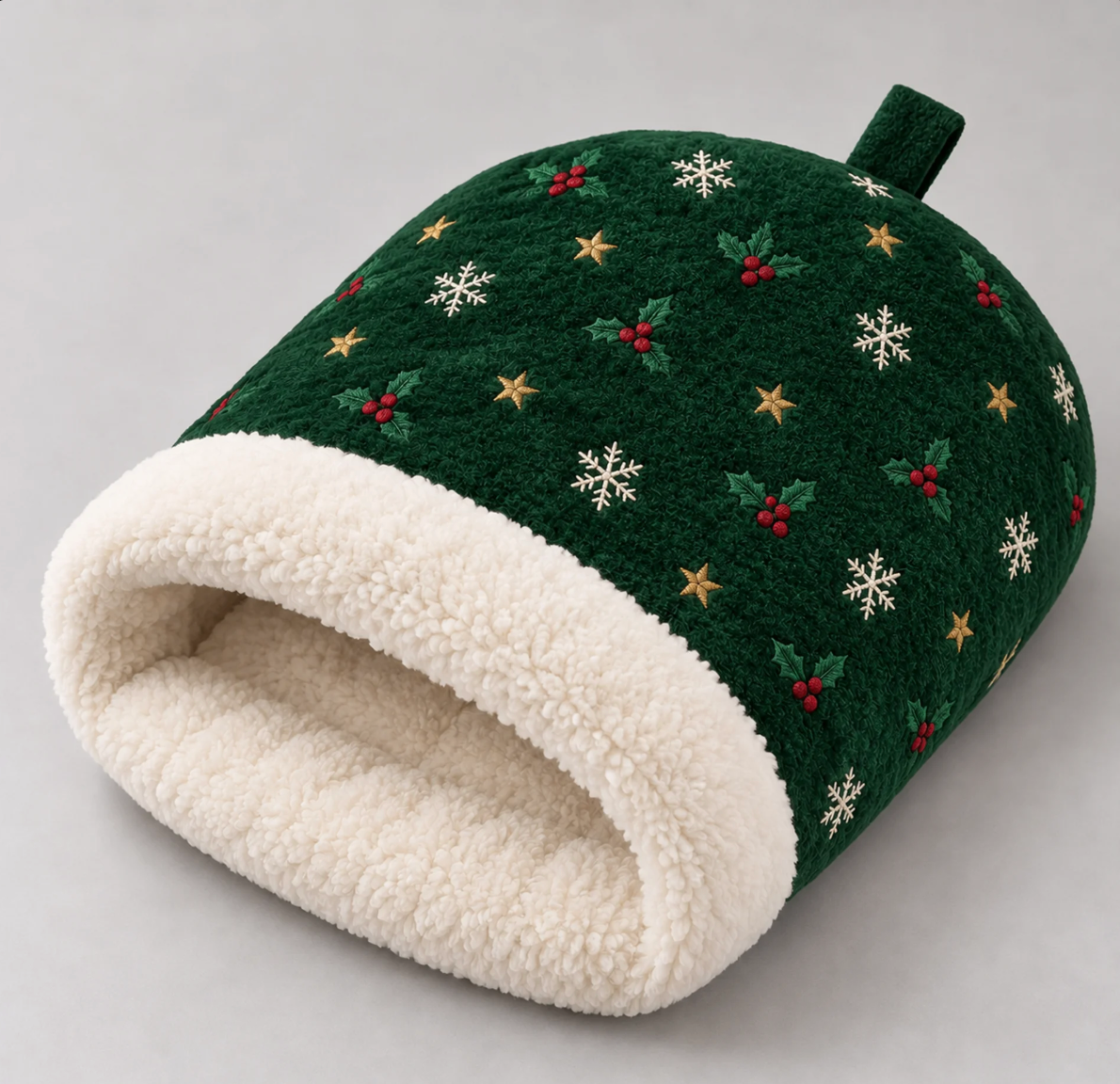 Jingle Cave Christmas Pet Bed in Green
